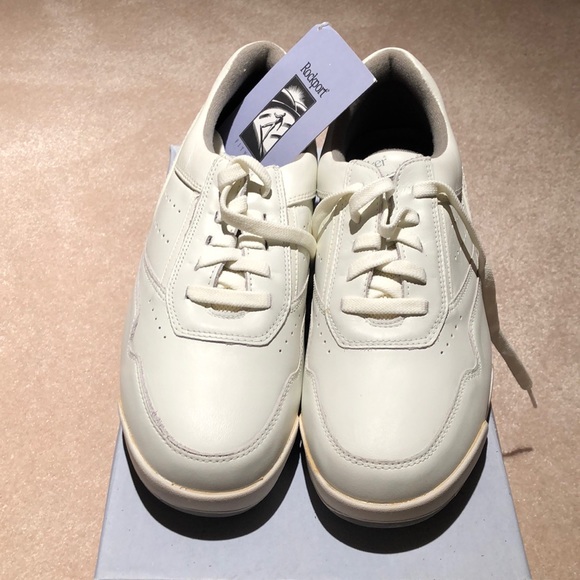 rockport hiking shoes